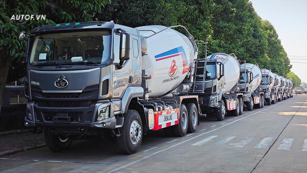 Xe trộn bê tông Chenglong 10 Khối 350Hp Nhập Khẩu